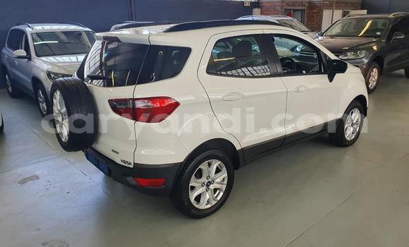 Acheter Occasion Voiture Ford EcoSport Blanc à Livingstone, Zambie Acheter Occasion Voiture Ford EcoSport Blanc à Livingstone, Zambie