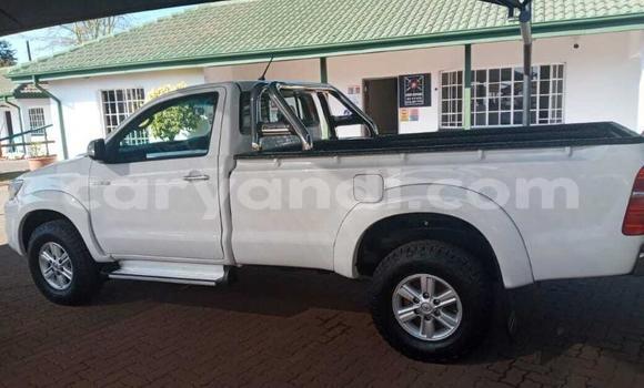 Buy Used Toyota Hilux White Car in Lusaka in Zambia Buy Used Toyota Hilux White Car in Lusaka in Zambia