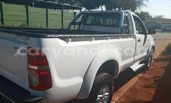 Buy Used Toyota Hilux White Car in Lusaka in Zambia Buy Used Toyota Hilux White Car in Lusaka in Zambia