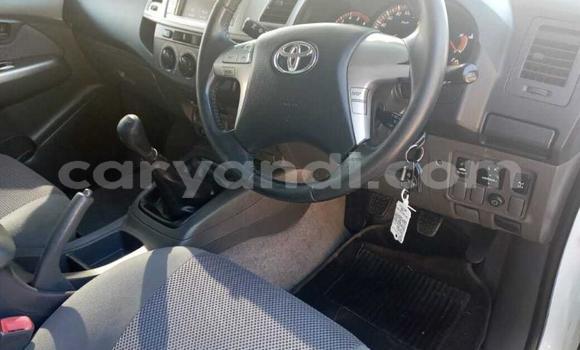 Buy Used Toyota Hilux White Car in Lusaka in Zambia Buy Used Toyota Hilux White Car in Lusaka in Zambia