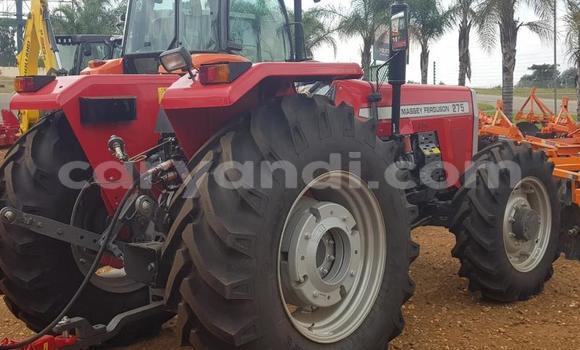 Acheter Occasion Utilitaire Caterpillar 120 Rouge à Lusaka, Zambie Acheter Occasion Utilitaire Caterpillar 120 Rouge à Lusaka, Zambie