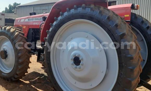 Buy Used Caterpillar 120 Red Truck in Livingstone in Zambia Buy Used Caterpillar 120 Red Truck in Livingstone in Zambia