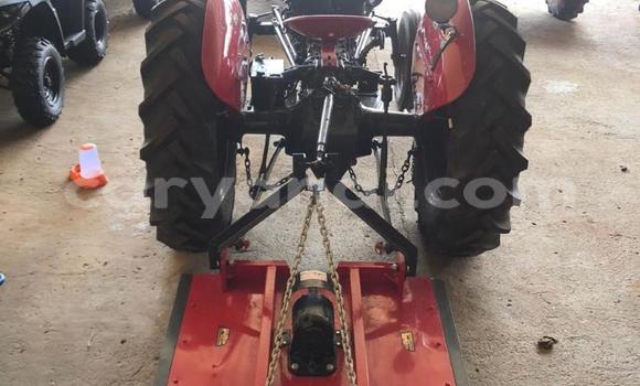 Tenga Tsaru Caterpillar 120 Tsvuku Rori in Chingola in Zambia Tenga Tsaru Caterpillar 120 Tsvuku Rori in Chingola in Zambia