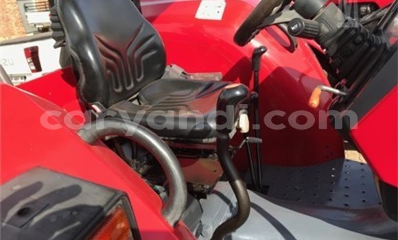 Acheter Occasion Utilitaire Caterpillar 120 Rouge à Chingola, Zambie Acheter Occasion Utilitaire Caterpillar 120 Rouge à Chingola, Zambie