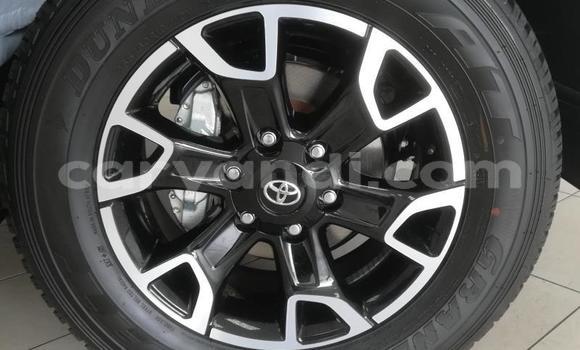 Acheter Occasion Voiture Toyota Hilux Blanc à Lusaka, Zambie Acheter Occasion Voiture Toyota Hilux Blanc à Lusaka, Zambie