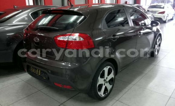 Acheter Occasion Voiture Kia Rio Marron à Livingstone, Zambie Acheter Occasion Voiture Kia Rio Marron à Livingstone, Zambie