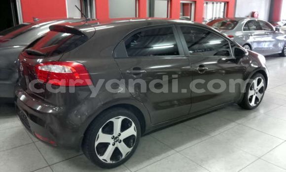 Acheter Occasion Voiture Kia Rio Marron à Livingstone, Zambie Acheter Occasion Voiture Kia Rio Marron à Livingstone, Zambie
