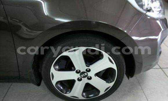 Acheter Occasion Voiture Kia Rio Marron à Livingstone, Zambie Acheter Occasion Voiture Kia Rio Marron à Livingstone, Zambie