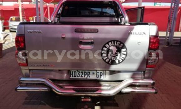 Buy Used Toyota Hilux Silver Car in Chingola in Zambia Buy Used Toyota Hilux Silver Car in Chingola in Zambia