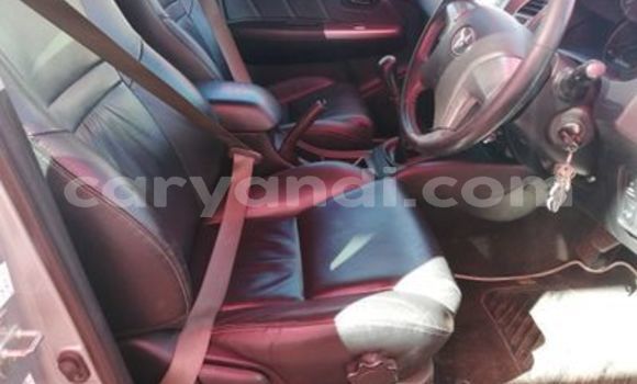 Buy Used Toyota Hilux Silver Car in Chingola in Zambia Buy Used Toyota Hilux Silver Car in Chingola in Zambia