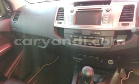 Buy Used Toyota Hilux Silver Car in Chingola in Zambia Buy Used Toyota Hilux Silver Car in Chingola in Zambia