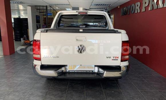 Tenga Tsaru Volkswagen Amarok Chena Mota in Livingstone in Zambia Tenga Tsaru Volkswagen Amarok Chena Mota in Livingstone in Zambia