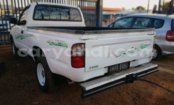 Nunua Ilio tumika Toyota Hilux Nyeupe Gari ndani ya Chipata nchini Zambia Nunua Ilio tumika Toyota Hilux Nyeupe Gari ndani ya Chipata nchini Zambia