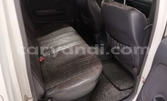 Acheter Occasion Voiture Toyota Hilux Blanc à Livingstone, Zambie Acheter Occasion Voiture Toyota Hilux Blanc à Livingstone, Zambie