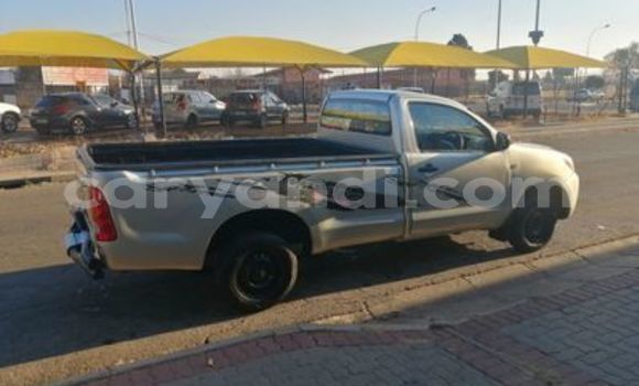 Nunua Ilio tumika Toyota Hilux Fedha Gari ndani ya Livingstone nchini Zambia Nunua Ilio tumika Toyota Hilux Fedha Gari ndani ya Livingstone nchini Zambia