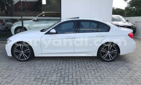 Nunua Ilio tumika BMW 3–Series Nyeupe Gari ndani ya Kitwe nchini Zambia Nunua Ilio tumika BMW 3–Series Nyeupe Gari ndani ya Kitwe nchini Zambia