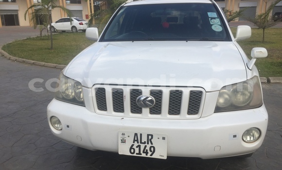 Acheter Occasion Voiture Toyota 4Runner Blanc à Lusaka, Zambie Acheter Occasion Voiture Toyota 4Runner Blanc à Lusaka, Zambie