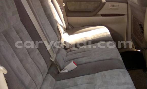 Acheter Occasion Voiture Toyota Land Cruiser Rouge à Lusaka, Zambie Acheter Occasion Voiture Toyota Land Cruiser Rouge à Lusaka, Zambie