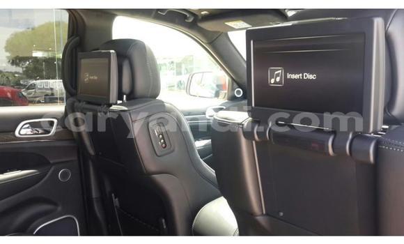 Tenga Tsaru Jeep Grand Cherokee SRT8 Tsvuku Mota in Chingola in Zambia Tenga Tsaru Jeep Grand Cherokee SRT8 Tsvuku Mota in Chingola in Zambia