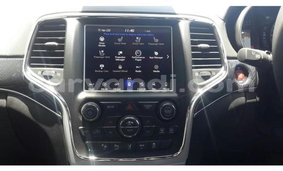 Tenga Tsaru Jeep Grand Cherokee SRT8 Tsvuku Mota in Chingola in Zambia Tenga Tsaru Jeep Grand Cherokee SRT8 Tsvuku Mota in Chingola in Zambia