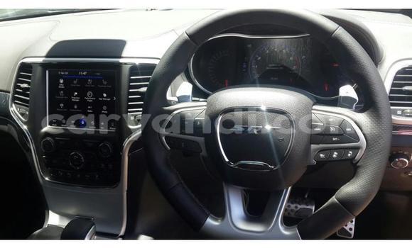 Tenga Tsaru Jeep Grand Cherokee SRT8 Tsvuku Mota in Chingola in Zambia Tenga Tsaru Jeep Grand Cherokee SRT8 Tsvuku Mota in Chingola in Zambia