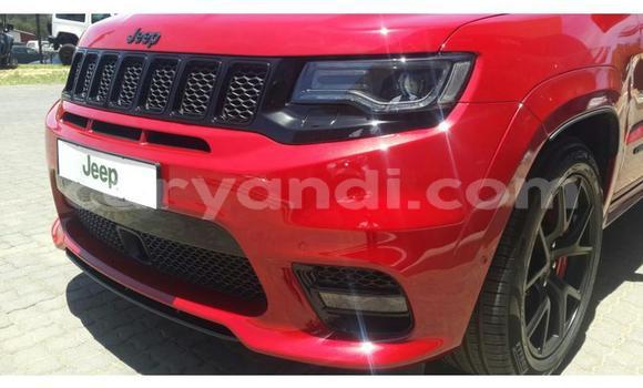 Tenga Tsaru Jeep Grand Cherokee SRT8 Tsvuku Mota in Chingola in Zambia Tenga Tsaru Jeep Grand Cherokee SRT8 Tsvuku Mota in Chingola in Zambia