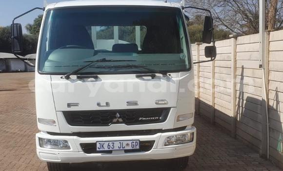 Buy Used Mitsubishi Fuso White Truck in Chingola in Zambia