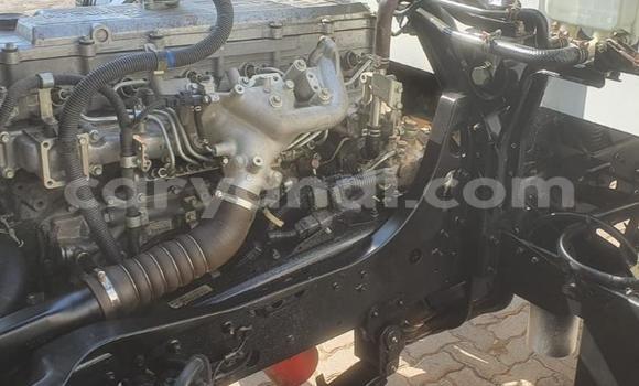 Tenga Tsaru Mitsubishi Fuso Chena Rori in Chingola in Zambia Tenga Tsaru Mitsubishi Fuso Chena Rori in Chingola in Zambia