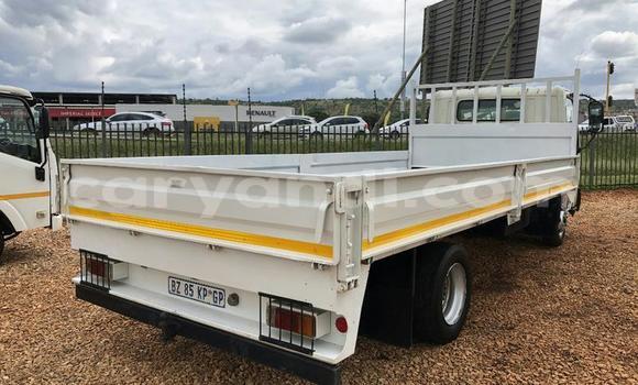 Tenga Tsaru Hino 300 Series Zvimwe Rori in Livingstone in Zambia Tenga Tsaru Hino 300 Series Zvimwe Rori in Livingstone in Zambia