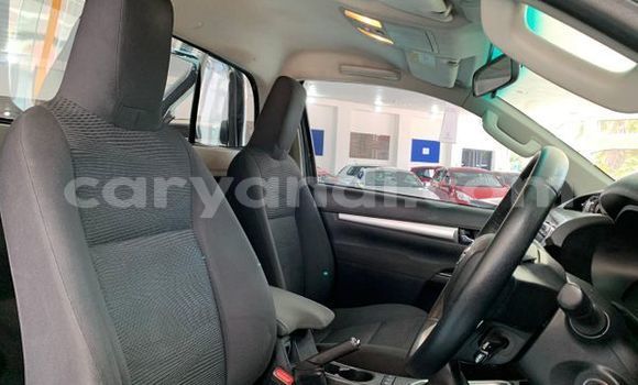 Acheter Occasion Voiture Toyota Hilux Gris à Chilanga, Lusaka Acheter Occasion Voiture Toyota Hilux Gris à Chilanga, Lusaka