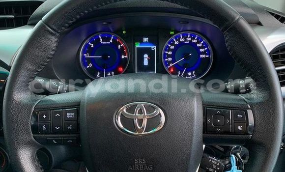 Acheter Occasion Voiture Toyota Hilux Gris à Chilanga, Lusaka Acheter Occasion Voiture Toyota Hilux Gris à Chilanga, Lusaka