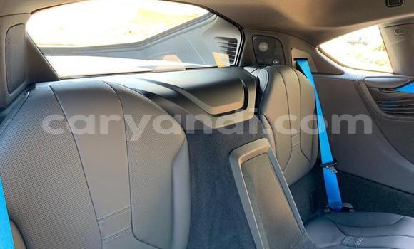Acheter Occasion Voiture BMW i8 Blanc à Livingstone, Zambie Acheter Occasion Voiture BMW i8 Blanc à Livingstone, Zambie