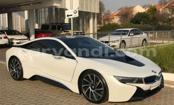 Acheter Occasion Voiture BMW i8 Blanc à Lusaka, Zambie Acheter Occasion Voiture BMW i8 Blanc à Lusaka, Zambie