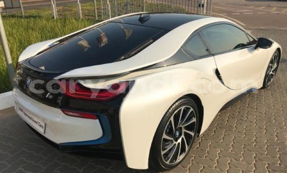Acheter Occasion Voiture BMW i8 Blanc à Lusaka, Zambie Acheter Occasion Voiture BMW i8 Blanc à Lusaka, Zambie