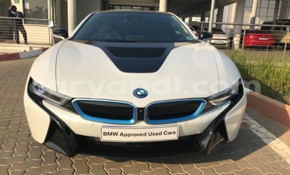 Acheter Occasion Voiture BMW i8 Blanc à Lusaka, Zambie Acheter Occasion Voiture BMW i8 Blanc à Lusaka, Zambie