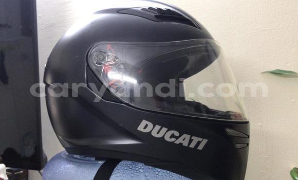 Acheter Occasion Moto Ducati Hypermotard Noir à Lusaka, Zambie Acheter Occasion Moto Ducati Hypermotard Noir à Lusaka, Zambie