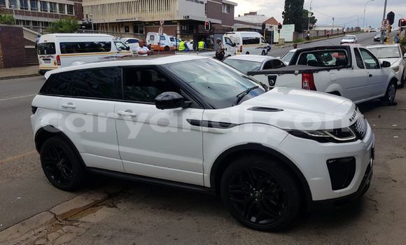 Acheter Occasion Voiture Land Rover Range Rover Evoque Blanc à Livingstone, Zambie Acheter Occasion Voiture Land Rover Range Rover Evoque Blanc à Livingstone, Zambie