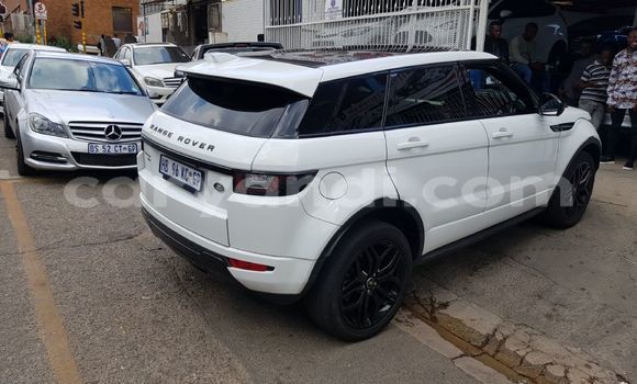 Acheter Occasion Voiture Land Rover Range Rover Evoque Blanc à Livingstone, Zambie Acheter Occasion Voiture Land Rover Range Rover Evoque Blanc à Livingstone, Zambie