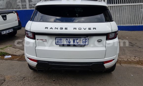 Acheter Occasion Voiture Land Rover Range Rover Evoque Blanc à Livingstone, Zambie Acheter Occasion Voiture Land Rover Range Rover Evoque Blanc à Livingstone, Zambie