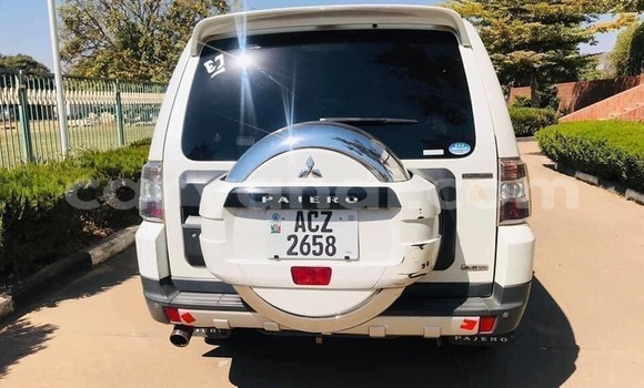 Buy Used Mitsubishi Pajero White Car in Lusaka in Zambia Buy Used Mitsubishi Pajero White Car in Lusaka in Zambia