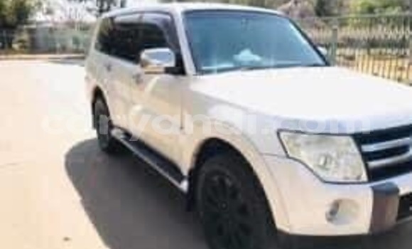 Buy Used Mitsubishi Pajero White Car in Lusaka in Zambia Buy Used Mitsubishi Pajero White Car in Lusaka in Zambia