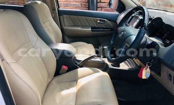 Acheter Occasion Voiture Toyota Fortuner Blanc à Chilanga, Lusaka Acheter Occasion Voiture Toyota Fortuner Blanc à Chilanga, Lusaka