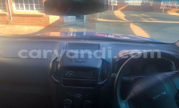 Acheter Occasion Voiture Isuzu KB Bleu à Chilanga, Lusaka Acheter Occasion Voiture Isuzu KB Bleu à Chilanga, Lusaka