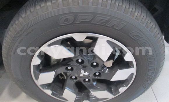 Acheter Occasion Voiture Mitsubishi Triton Blanc à Chilanga, Lusaka Acheter Occasion Voiture Mitsubishi Triton Blanc à Chilanga, Lusaka