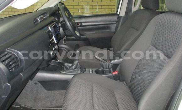Acheter Occasion Voiture Toyota Hilux Blanc à Lusaka, Zambie Acheter Occasion Voiture Toyota Hilux Blanc à Lusaka, Zambie