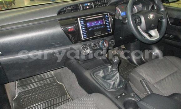 Acheter Occasion Voiture Toyota Hilux Blanc à Lusaka, Zambie Acheter Occasion Voiture Toyota Hilux Blanc à Lusaka, Zambie