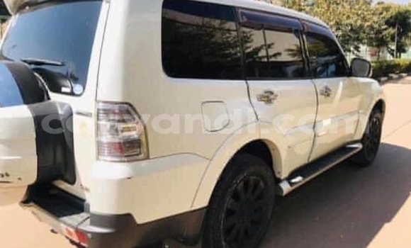Buy Used Mitsubishi Pajero White Car in Lusaka in Zambia Buy Used Mitsubishi Pajero White Car in Lusaka in Zambia