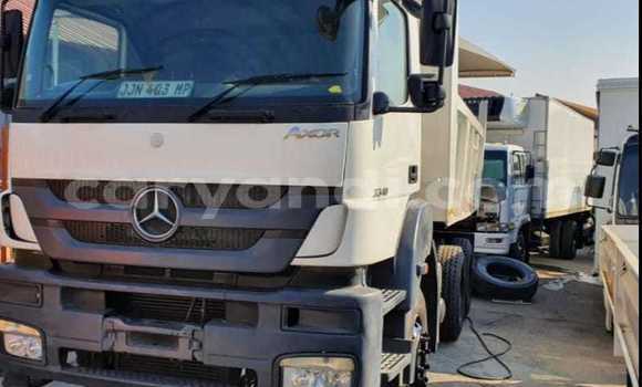 Buy Used Mercedes–Benz Truck White Truck in Livingstone in Zambia Buy Used Mercedes–Benz Truck White Truck in Livingstone in Zambia