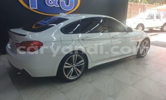 Acheter Occasion Voiture BMW 4er Blanc à Livingstone, Zambie Acheter Occasion Voiture BMW 4er Blanc à Livingstone, Zambie