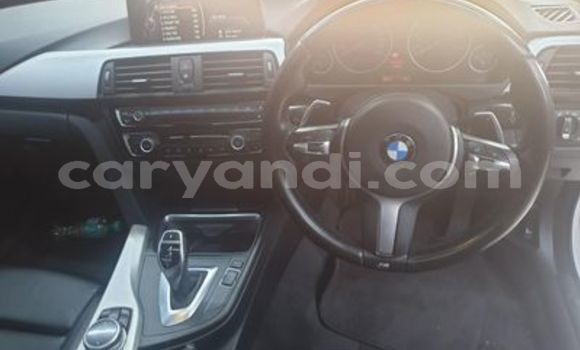 Acheter Occasion Voiture BMW 4er Blanc à Livingstone, Zambie Acheter Occasion Voiture BMW 4er Blanc à Livingstone, Zambie